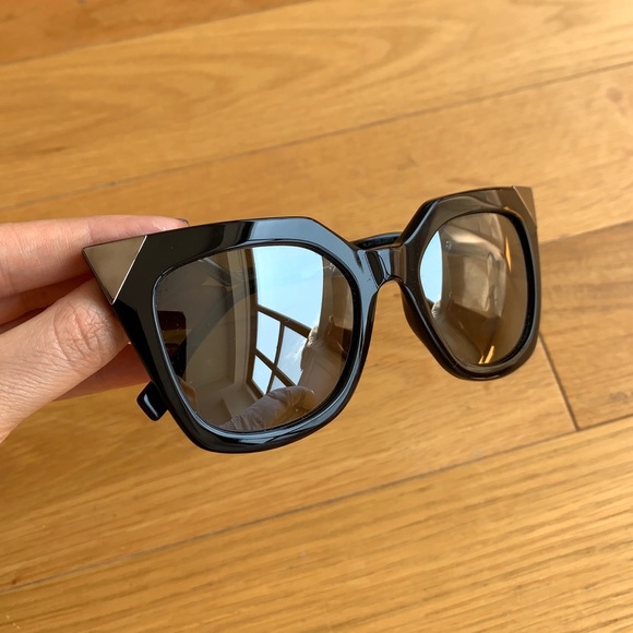 Fendi Black Cateye Iridia Sunglasses - Picture 12 of 14